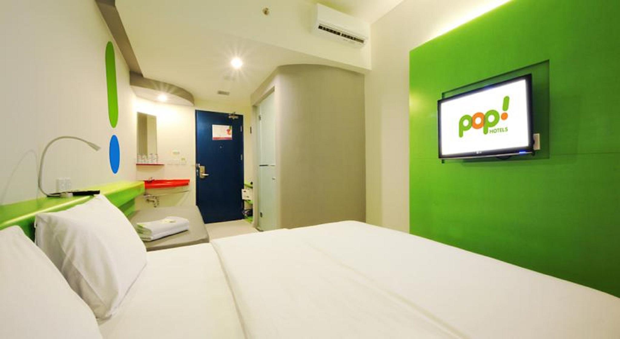 Pop! Hotel Tebet Jakarta Buitenkant foto