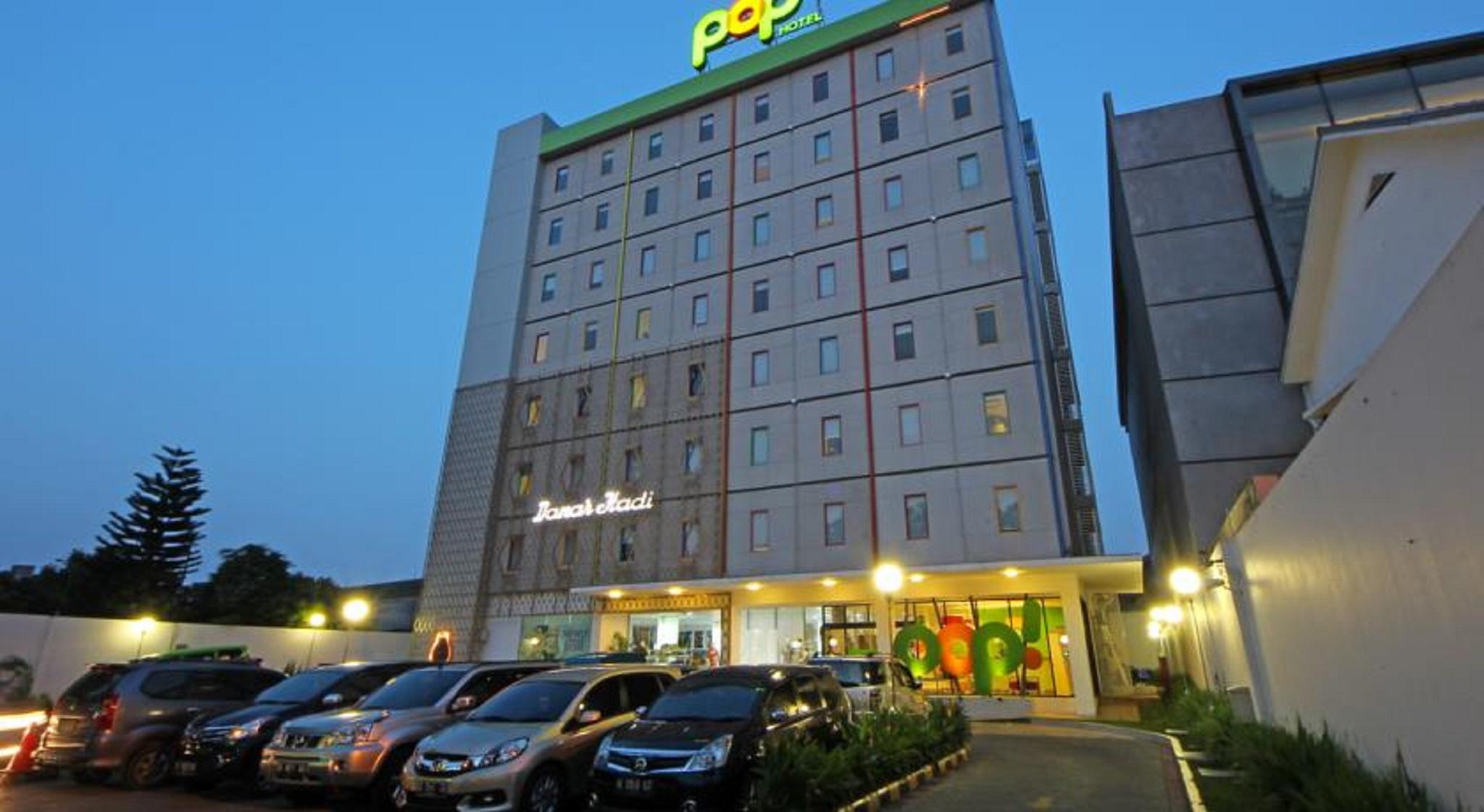 Pop! Hotel Tebet Jakarta Buitenkant foto