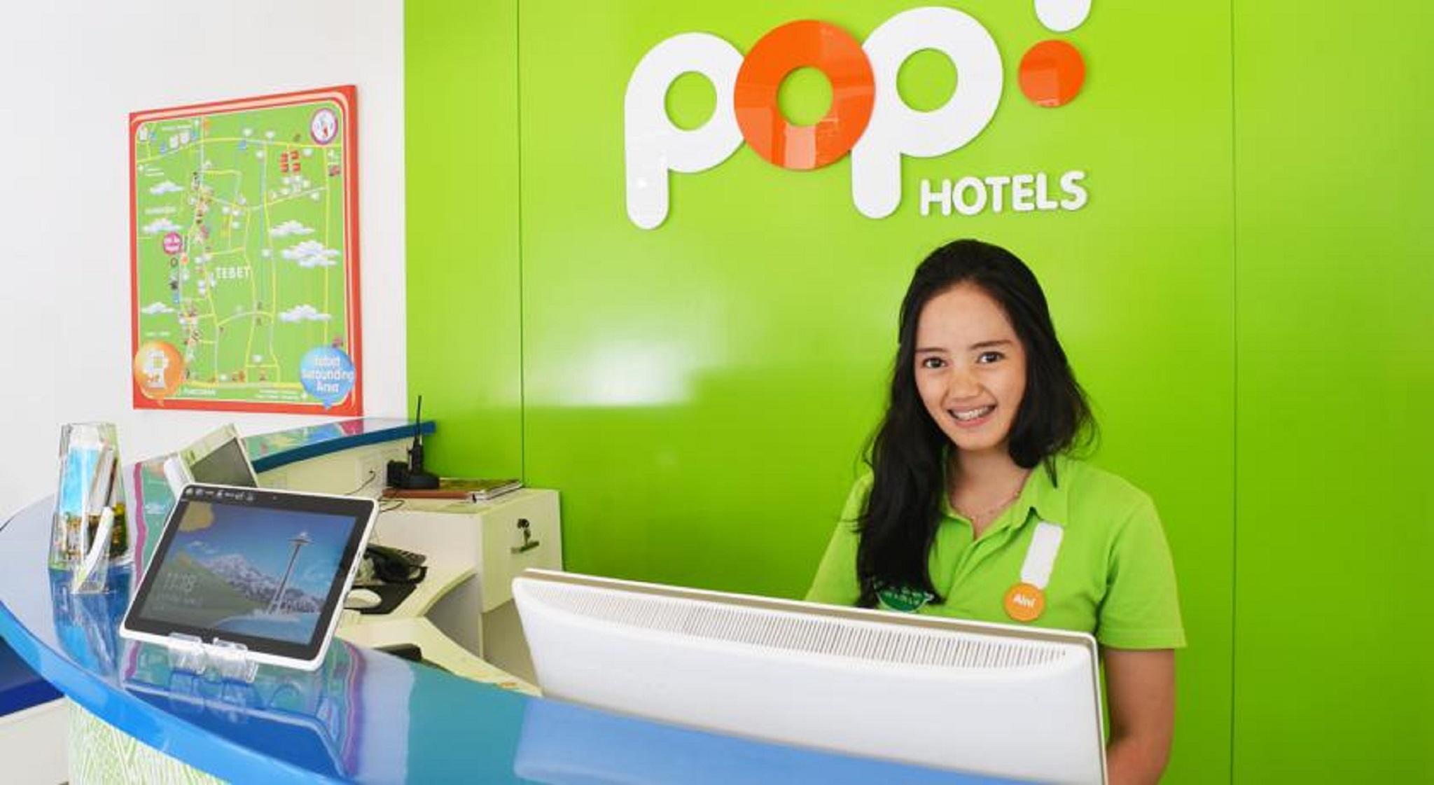 Pop! Hotel Tebet Jakarta Buitenkant foto