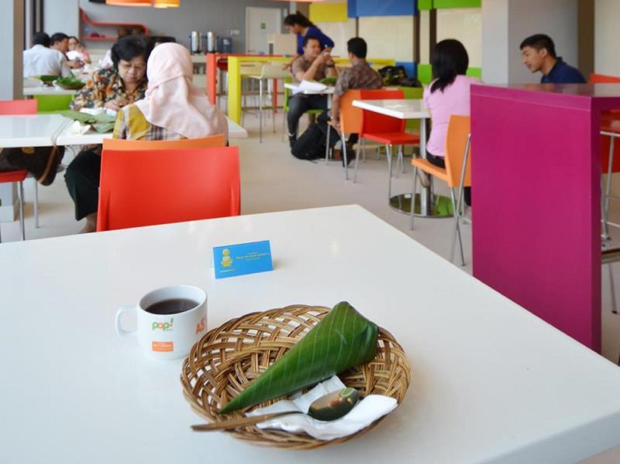 Pop! Hotel Tebet Jakarta Buitenkant foto